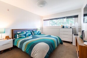 1 Schlafzimmer, Schreibtisch, Bügeleisen/Bügelbrett, WLAN