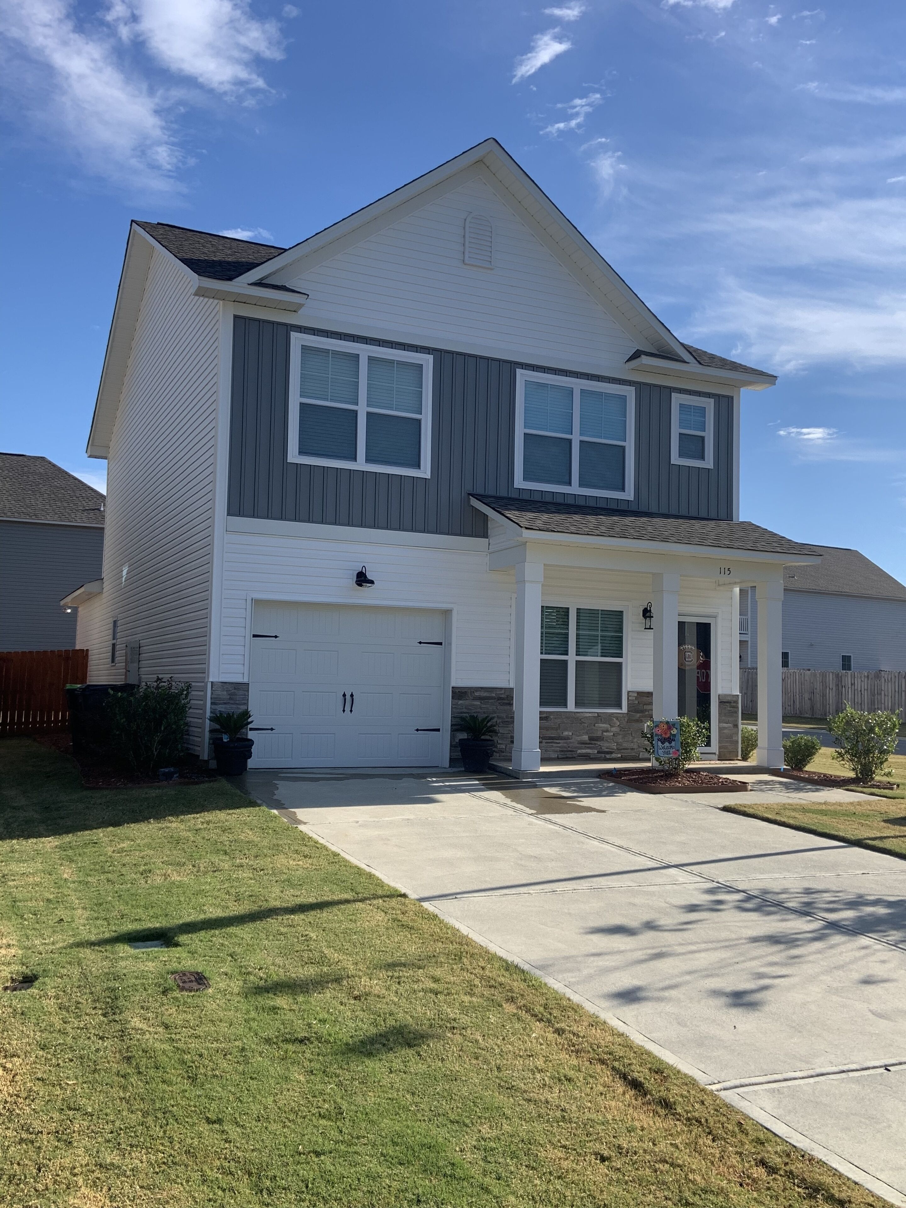Located in safe community close to most attractions. Home rented 64 straight wks