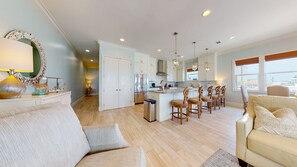 Smart-TV, Kamin, DVD-Player, Bücher