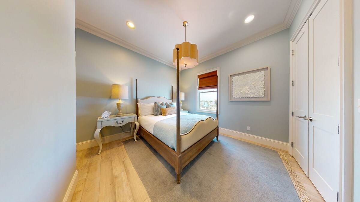 Photo 36 of La Mer - Spectacular Beachfront Luxury Home with Pool and Beach Service!