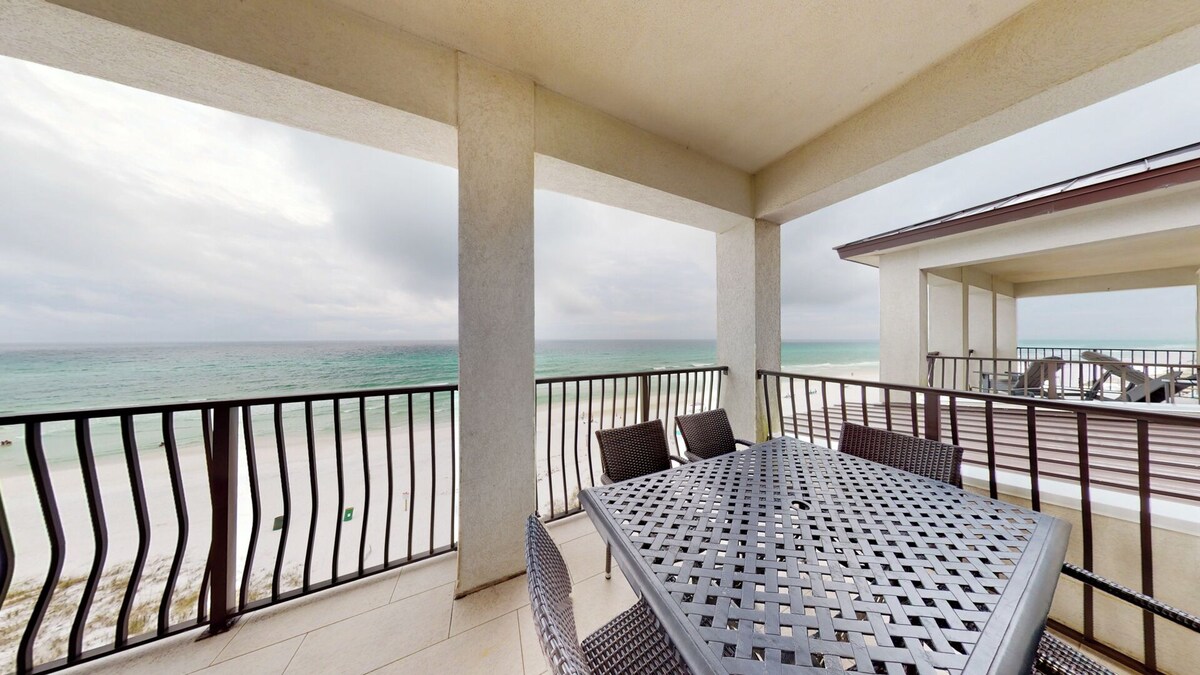 Photo 13 of La Mer - Spectacular Beachfront Luxury Home with Pool and Beach Service!