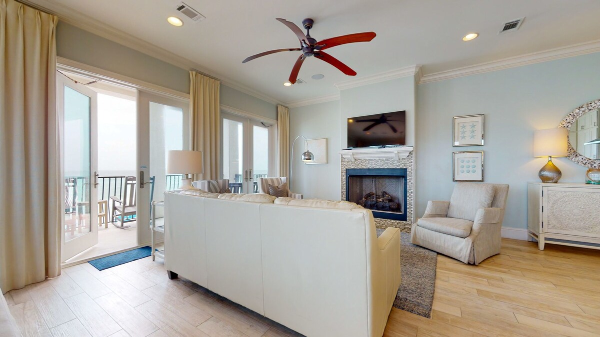 Photo 20 of La Mer - Spectacular Beachfront Luxury Home with Pool and Beach Service!