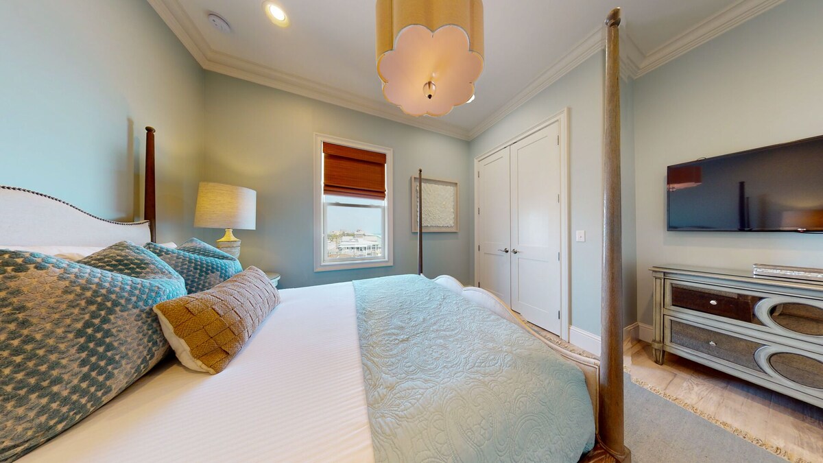 Photo 37 of La Mer - Spectacular Beachfront Luxury Home with Pool and Beach Service!
