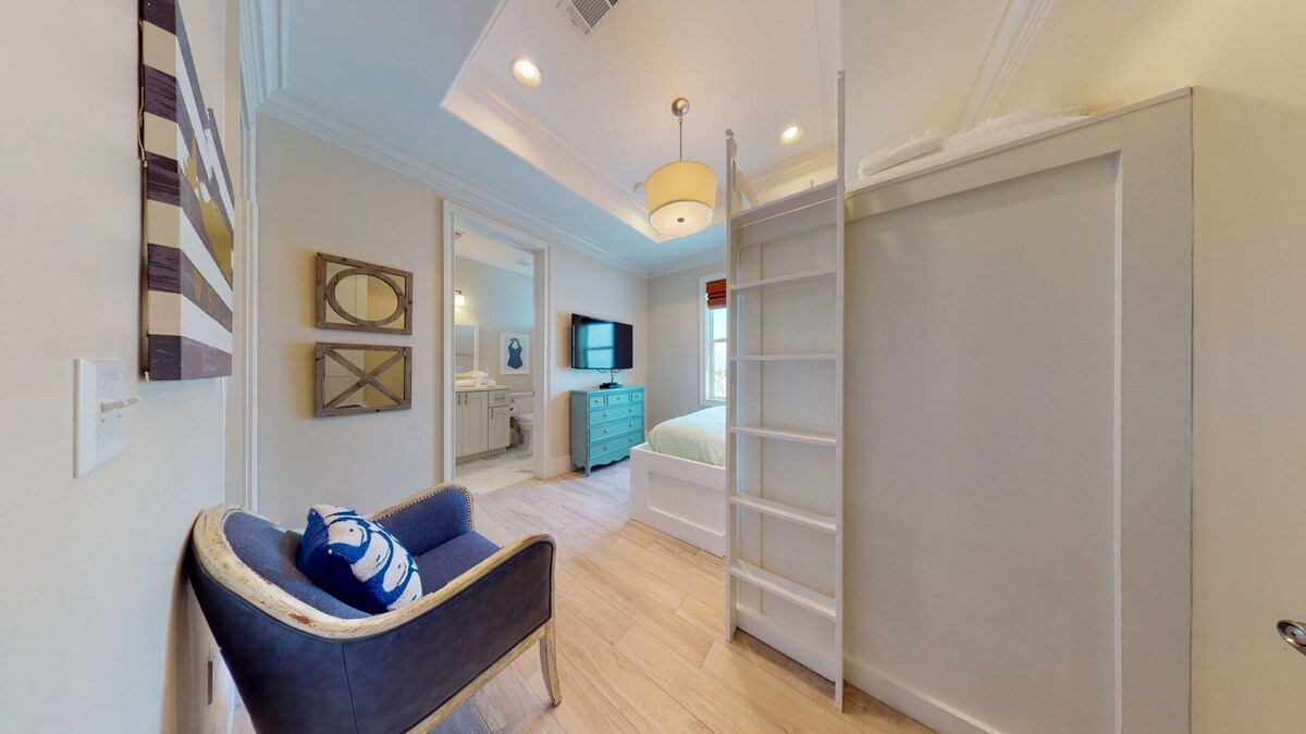 Photo 51 of La Mer - Spectacular Beachfront Luxury Home with Pool and Beach Service!