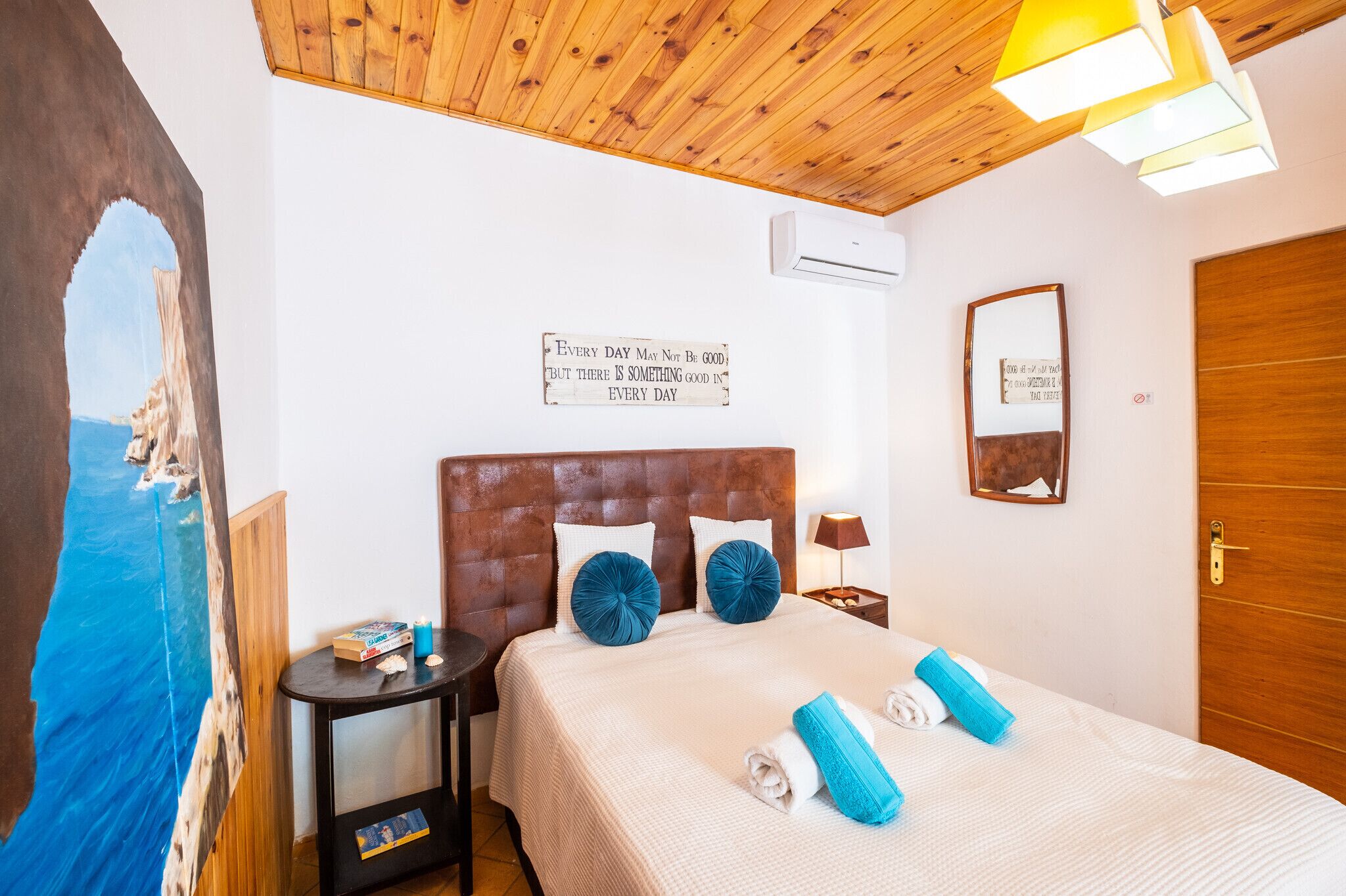 4 slaapkamers, een kluis op de kamer, een strijkplank/strijkijzer