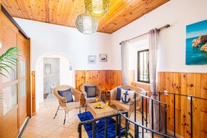 Interior - Villa w/ heatable pool & BBQ in Carvoeiro (Carvoeiro)