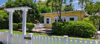 BI Hale Mele Mele, 3BR with AC, Summer rates! Quick walk to the ocean!