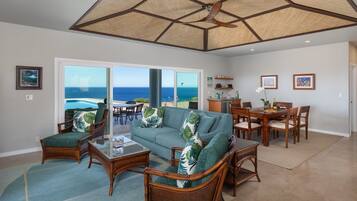 Smart TV, DVD player