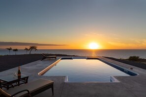 Pool - B.I. Kohola Lani , Very private, Pool, Amazing Views! AC in bedrooms! (Kamuela)