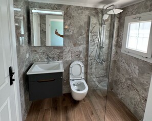 Bathroom - Cheerful 4 bed Villa With Pool 5 Mints 2 Oludeniz (Fethiye)