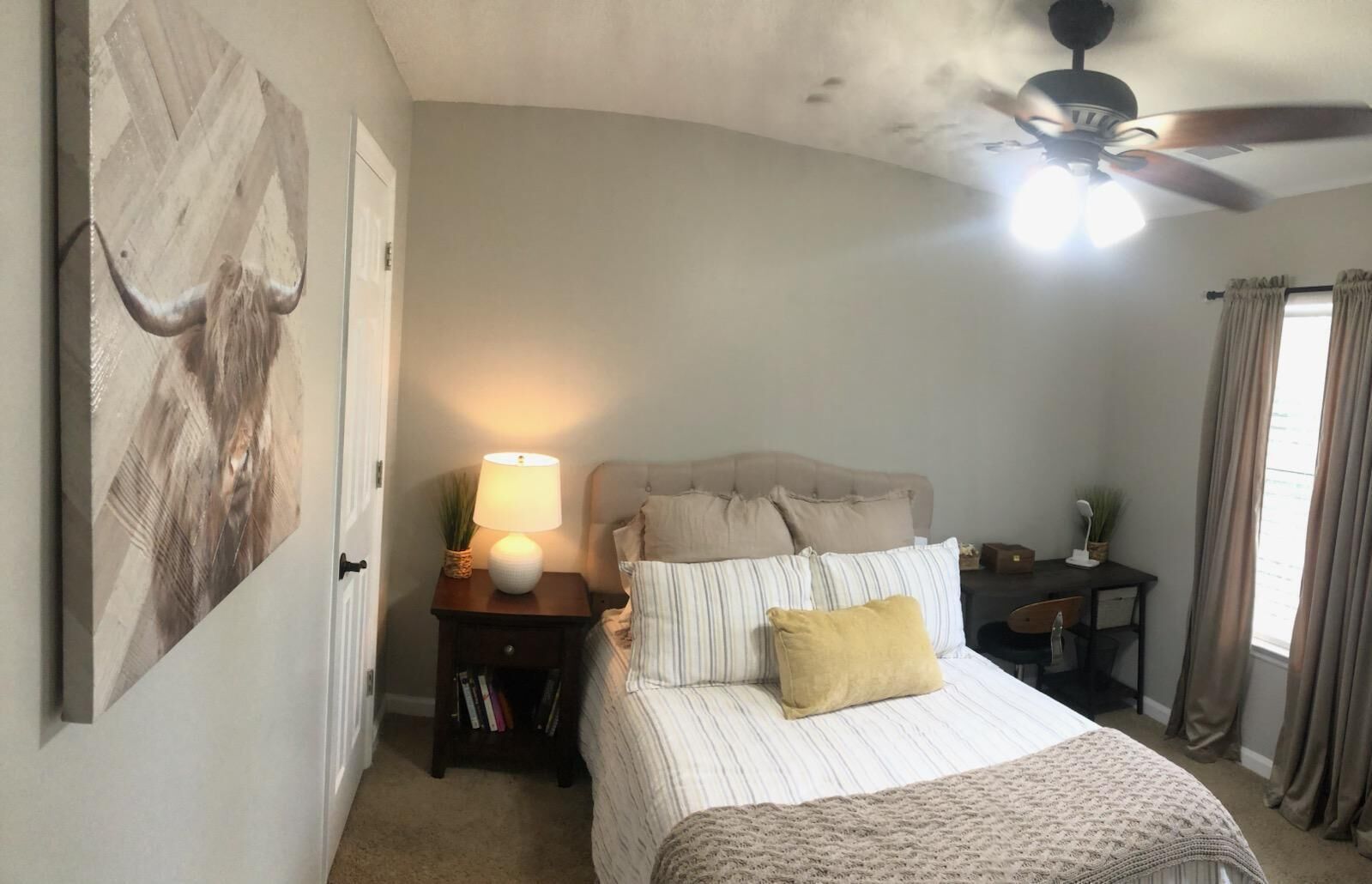 3 室のベッドルーム、WiFi