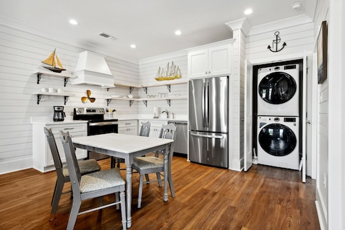 New 2 Bedroom Beach Rental in downtown Bay St Louis