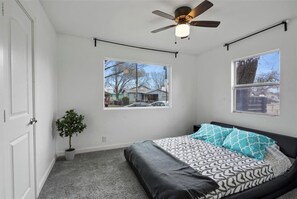 3 bedrooms, WiFi, bed sheets