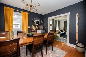 Dining - Newly Designed by HOMME Girls! Okemo, Hot Tub, Mtn View, Ski Shuttle (Ludlow)