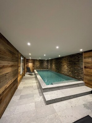 Indoor pool, a heated pool - Chalet Neuf Plein Centre (Les Deux Alpes)