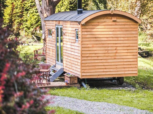 1 bedroom accommodation in Devizes