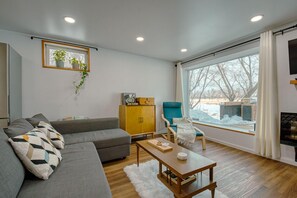 Televisión y chimenea