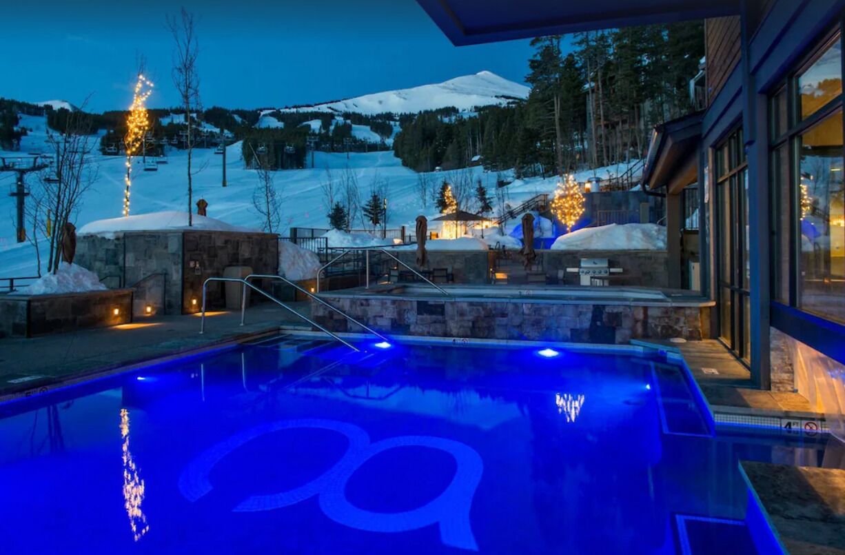 Innenpool, Außenpool