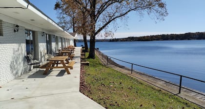 Willow Beach Resort