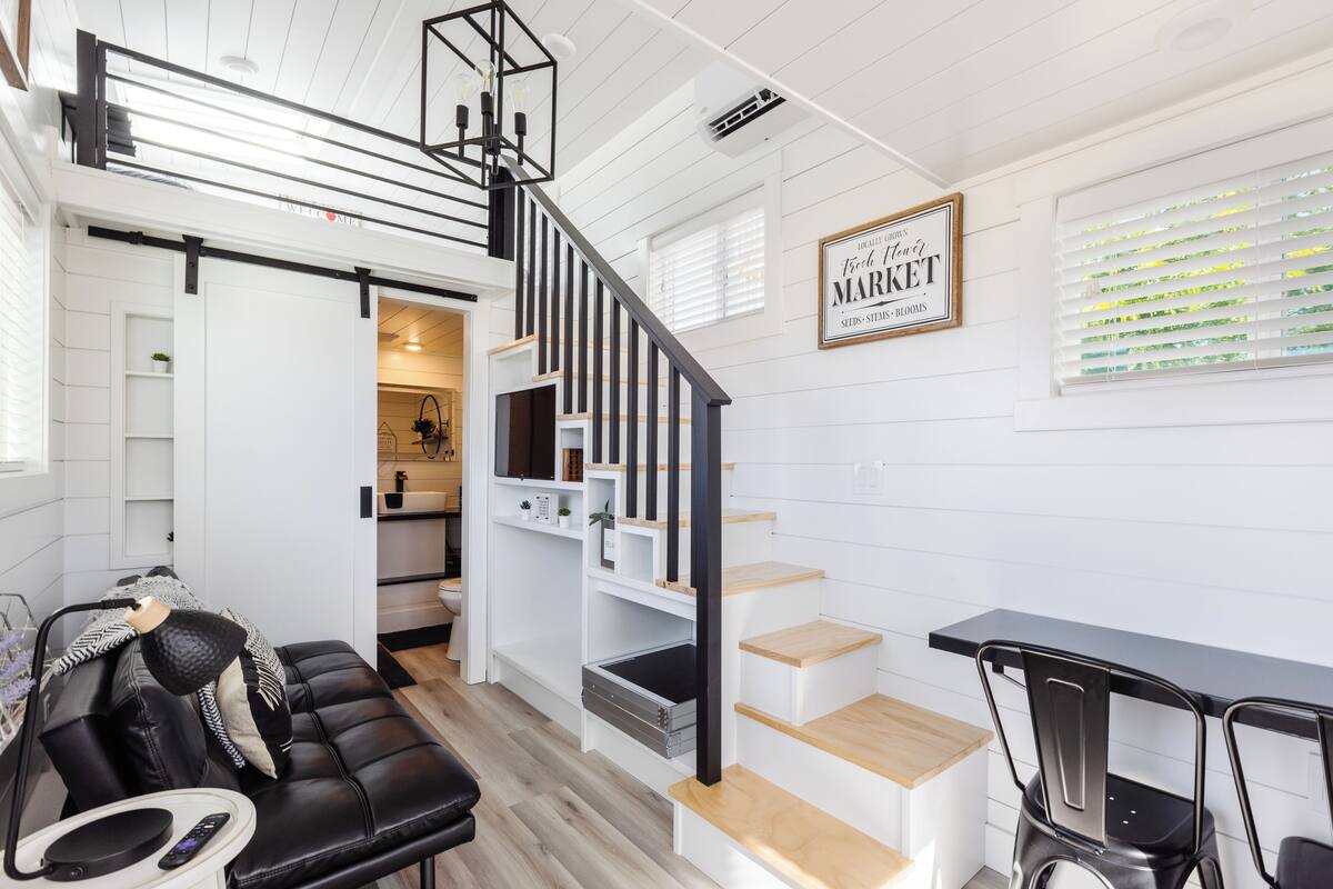 Premium Cabin | Ruang tamu | TV Pintar, Netflix, Hulu, perkhidmatan penstriman 