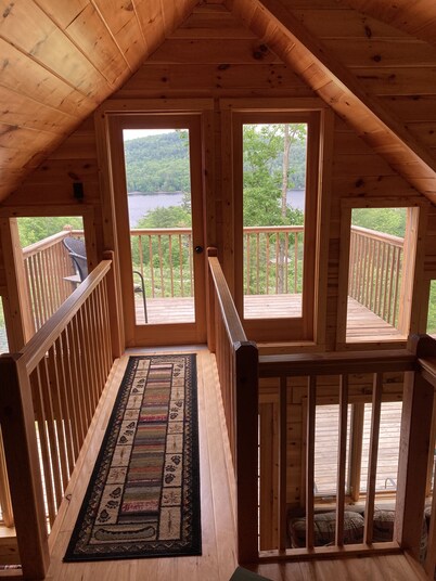 Hillside ADK Log Cabin with beautiful Schroon Lake views - 5 minutes to village!