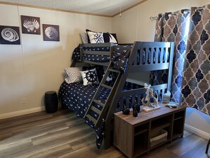 2 bedrooms, WiFi, bed sheets