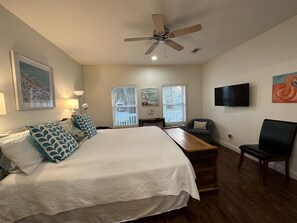 2 bedrooms, WiFi - Beach, restaurants, shopping, blocks away (Bay St. Louis)