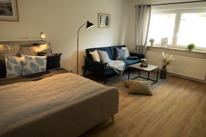 2 chambres, fer et planche à repasser, lit parapluie, Wi-Fi gratuit
