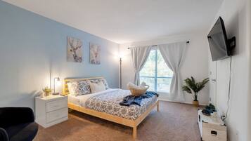 2 dormitoris, escriptori, planxa i posts de planxar i wifi gratuïta