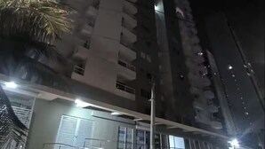 A high-rise building with a modern design, featuring a glass facade and multiple balconies. - Luxury apartment with ocean view only 5 min from the historic center. (Cartagena de Indias)
