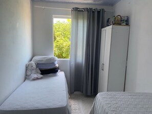 Nhà dành cho gia đình | Bộ đồ giường cao cấp, trang trí khác biệt 