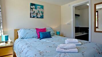 2 bedrooms, WiFi (free)