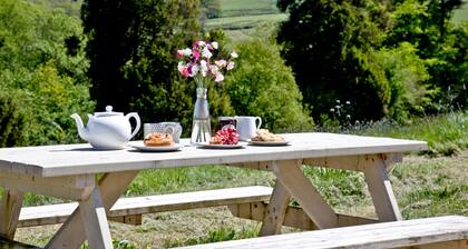 2 bedroom accommodation in Umberleigh