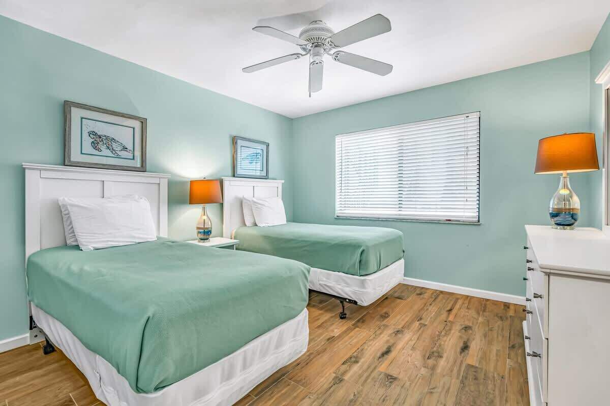 2 bedrooms, WiFi, bed sheets
