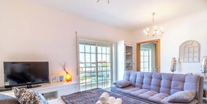 1 habitación, tabla de planchar con plancha y wifi gratis