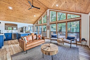 Interior - 'Foxtail' Cabin Retreat: Steps to Beaver Lake! (Rogers)
