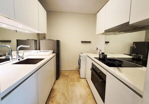 Fridge, microwave, oven, dishwasher