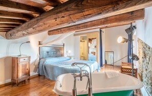 2 camere, culla da viaggio, Wi-Fi gratuito, lenzuola
