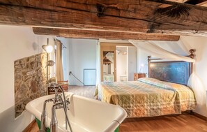 2 camere, culla da viaggio, Wi-Fi gratuito, lenzuola