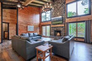Smart TV, fireplace, DVD player