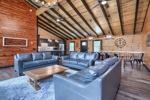 Smart TV, fireplace, DVD player