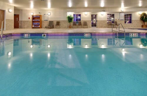 1 Bedroom | Indoor Pool + Hot Tub, Free Breakfast