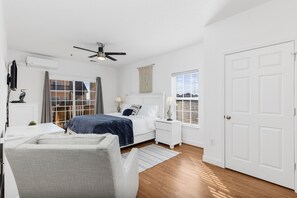 4 chambres, fer et planche à repasser, Wi-Fi gratuit, draps fournis