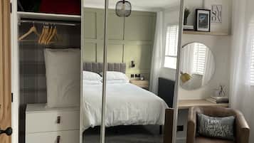 2 bedrooms, desk, free WiFi