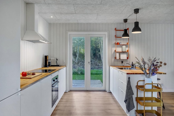 Réfrigérateur, plaque de cuisson, lave-vaisselle, cafetiÚre/bouilloire