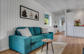 Living area - Cozy home in Glesborg with WiFi (Glesborg)