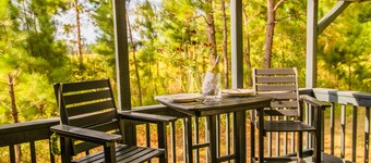 An elegant waterside retreat in the Red Hills