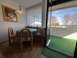 Dining - Vier Jahreszeiten 205 - Kiek Övern Diek - Ferienwohnung in Erster Reihe Direkt Hinterm Deich... mit (Dahme)
