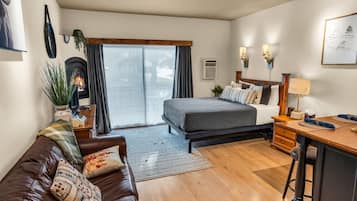 1 bedroom, desk, iron/ironing board, free WiFi