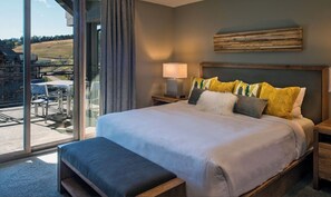 2 bedrooms, in-room safe, iron/ironing board, travel crib